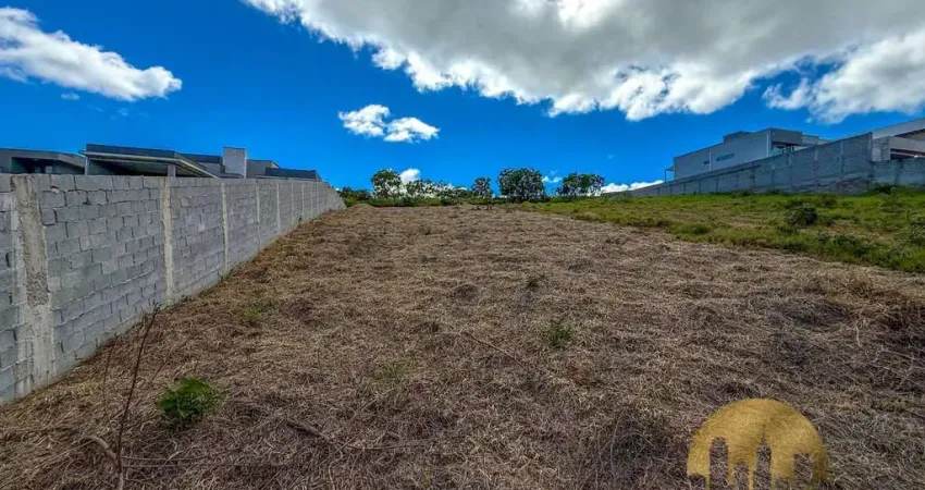 Terreno à venda em Atibaia em condomínio com excelente localização
