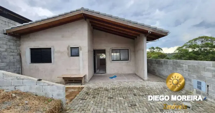 Casa à Venda em Condomínio com 2 dormitórios – Mairiporã/SP