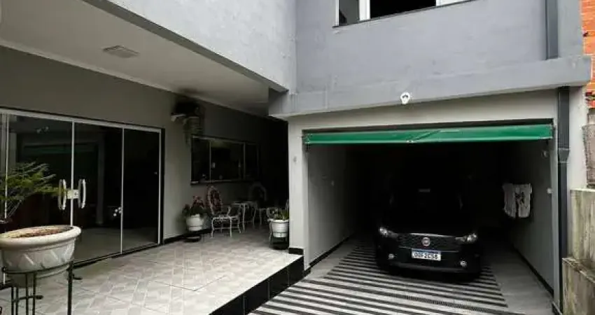 Casa com 3 quartos à venda na Rua Everton Ferreira Libório, Vila Martinho, Franco da Rocha