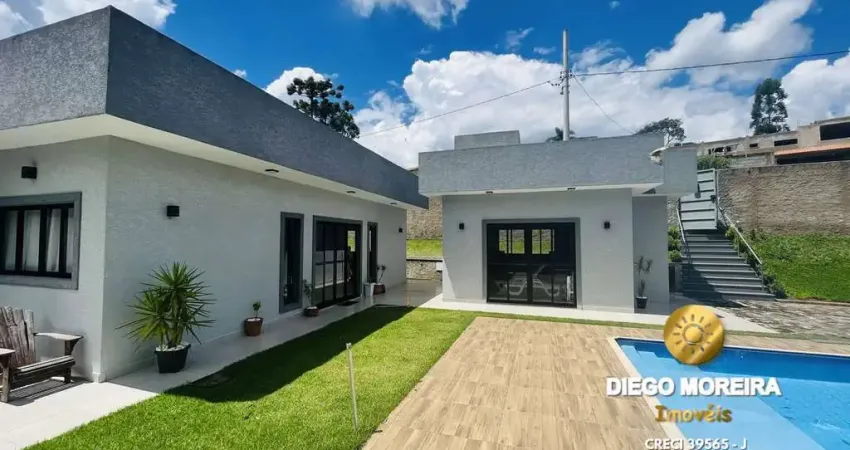 Excelente casa com fino acabamento à venda em Mairiporã