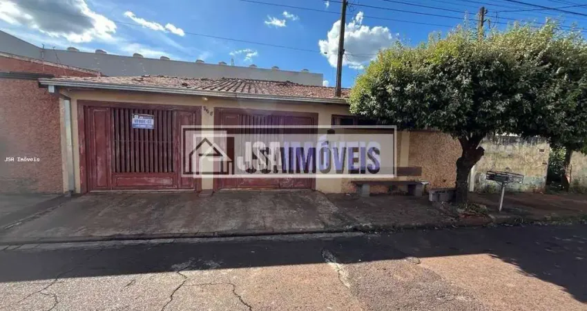 Casa com 3 quartos à venda no Centro, Pradópolis 