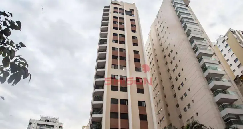 700m dos Metrôs Praça da Árvore e Santa Cruz
