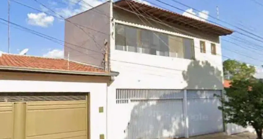 Casa para venda com 229 m² e 4 quartos em Jardim América, Bauru - SP