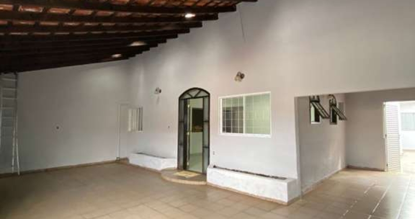 Casa para Venda em Bauru, Parque Residencial Jardim Araruna, 3 dormitórios, 1 suíte, 2 banheiros, 3 vagas