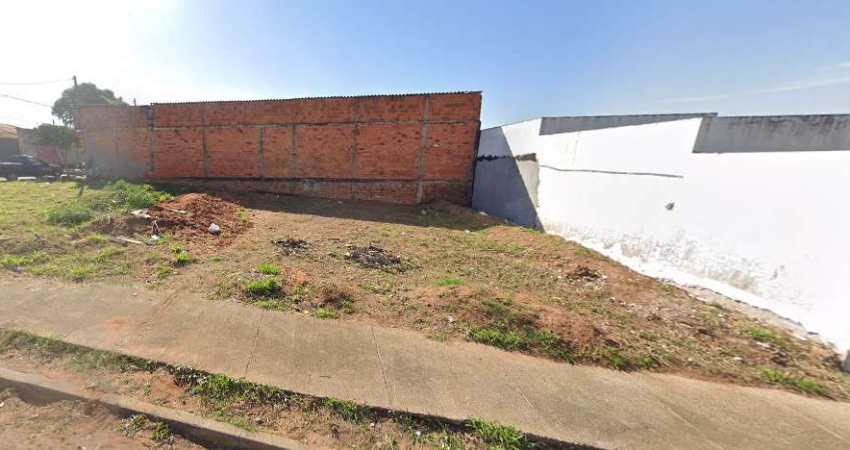 Terreno à venda na Rua Frederico Herrera, Parque Viaduto, Bauru