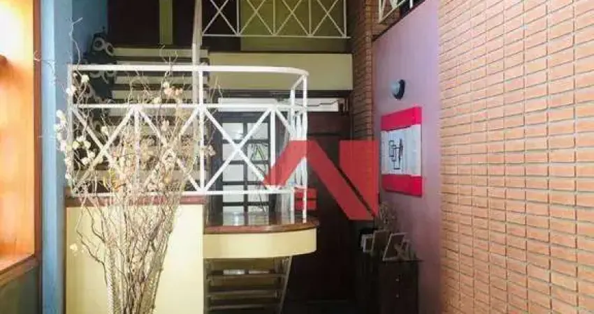 Sobrado à venda, 274 m² por R$ 750.000,00 - Centro - Estiva Gerbi/SP