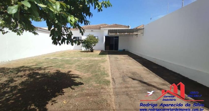 Vendo - Casa Espaçosa no Parque São Vicente, Birigui - São Paulo