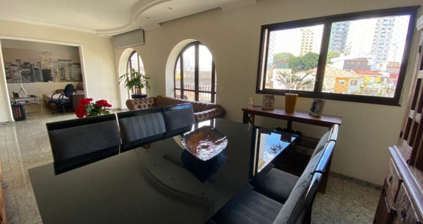 Apartamento à venda com 156m², 3 quartos e 3 vagas
