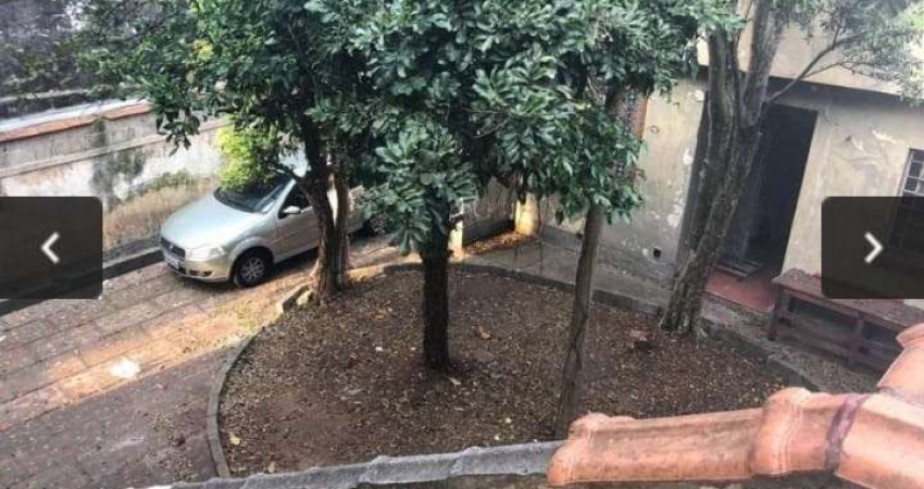 Sobrado com 3 dormitórios 04 Vagas com 02 Salões Comerciais no Jabaquara !