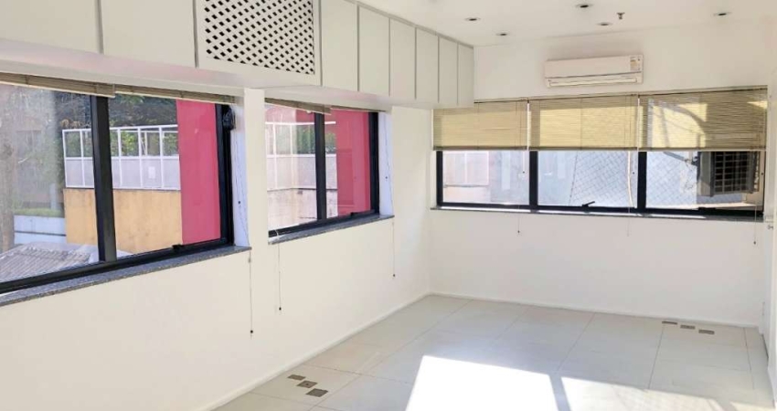 Conjunto Comercial à venda em Paraíso  61m² 3 salas 2 vagas