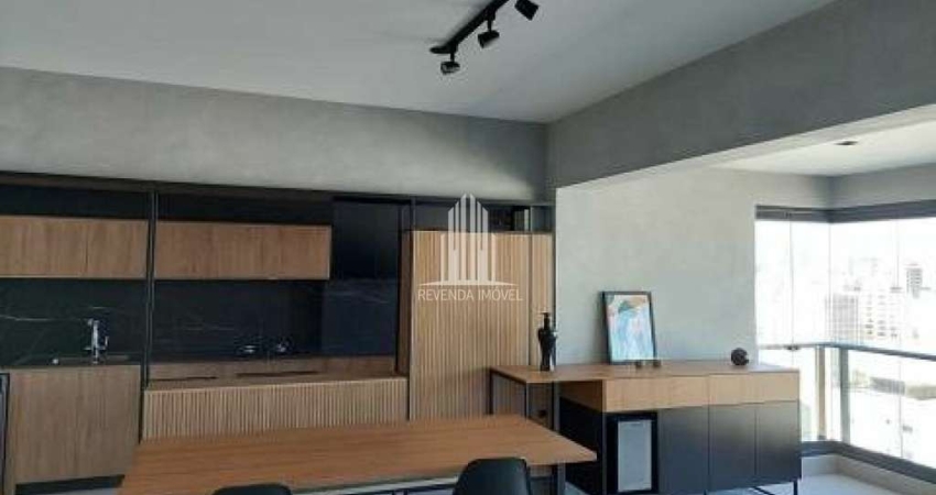 Apartamento no Condomínio Benedito Pinheiros no  Cerqueira César  com 73m² 1 dormitório 1 banheiro 1 vaga