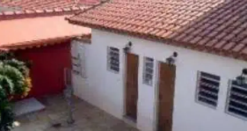 Sobrado à venda 385m² com 4 dormitórios 3 suítes e 3 vagas no Planalto Paulista.
