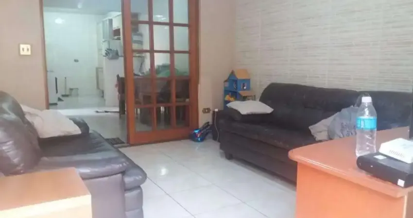 Casa de Vila à Venda na Vila Gumercindo