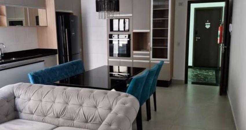 Apartamento sem condomínio com 3 dormitórios sendo 1 suíte e 2 vagas de garagem.