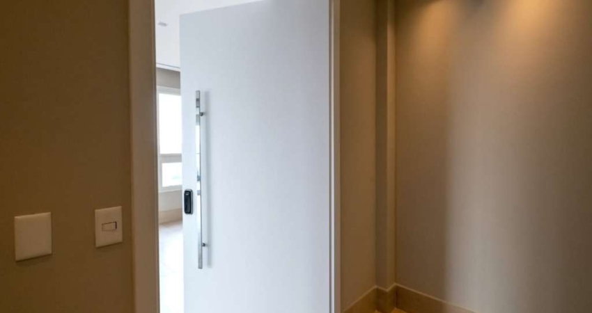 Magnífico Apartamento 274 m² com 4 suítes semi-mobiliado na Vila Olimpia