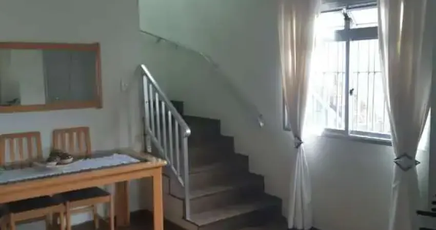 Casa à venda na Vila Nhocune com 205m² 3 dormitórios 1 suíte 3 banheiros 9 vagas