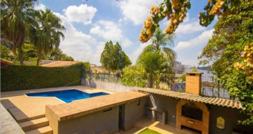 Sobrado com 3 Suítes 600 m2 à Venda no Morumbi - Vila Sônia