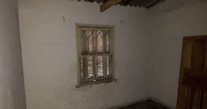 Casa  à venda no Cambuci com 360m² 3 dormitórios 2 banheiros