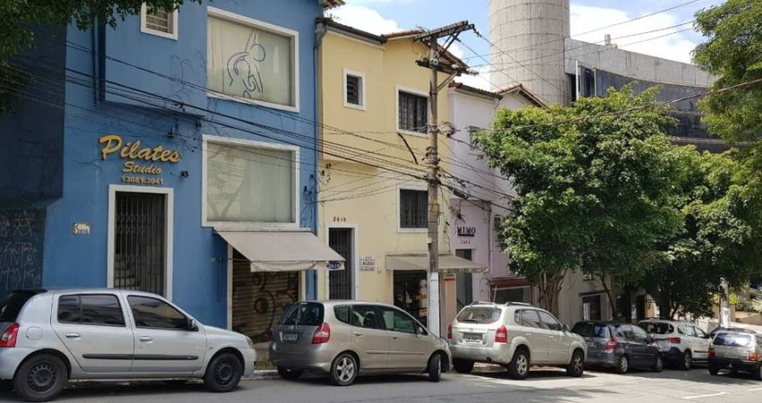 Casa comercial a venda em Pinheiros com 120m² e 1 vaga de garagem. A 50 metros da Estação Sumaré.