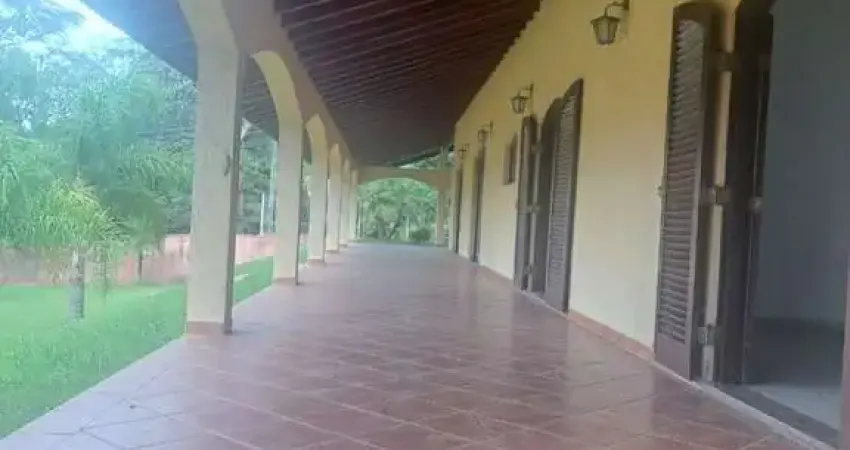 Casa de luxo em condomínio à venda em são paulo-sp: 4 quartos, 2 suítes, 5 banheiros, 4 vagas e 430 m² de área.