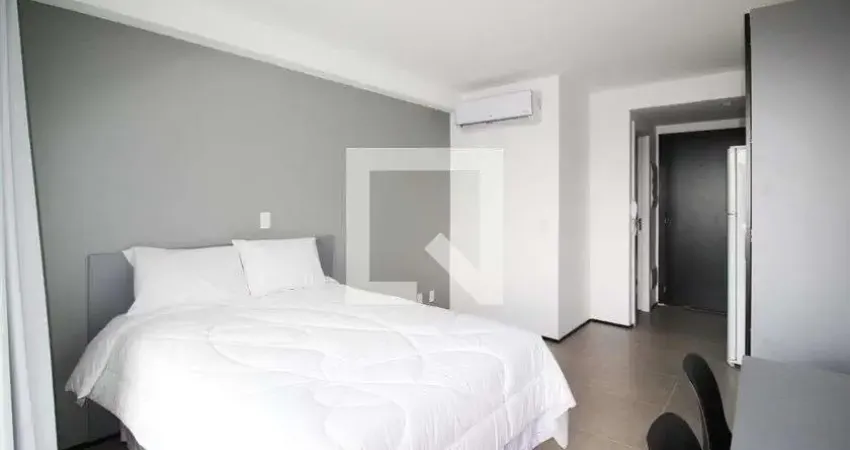 Kitnet / Stúdio à venda na Avenida dos Imarés, --, Moema, São Paulo