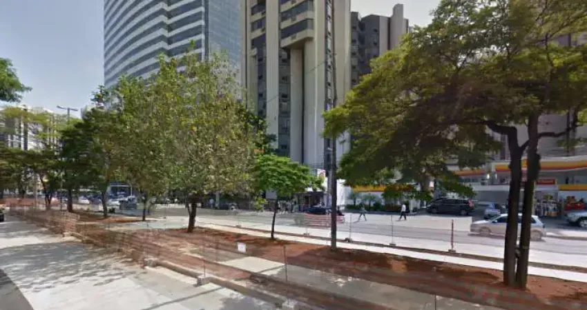 Conj Comercial de 140 m² próximo a estações e comércios
