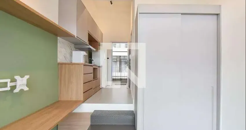 Kitnet / Stúdio à venda na Rua Jorge Tibiriçá, --, Vila Mariana, São Paulo