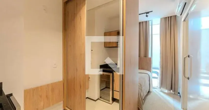 Kitnet / Stúdio à venda na Rua Frei Caneca, --, Consolação, São Paulo