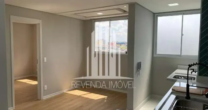 Apartamento à venda no Condomínio Vibra Lapa em São Paulo-SP, Água Branca: 2 quartos, 1 banheiro, 40m² de área. Aproveite esta oportunidade!