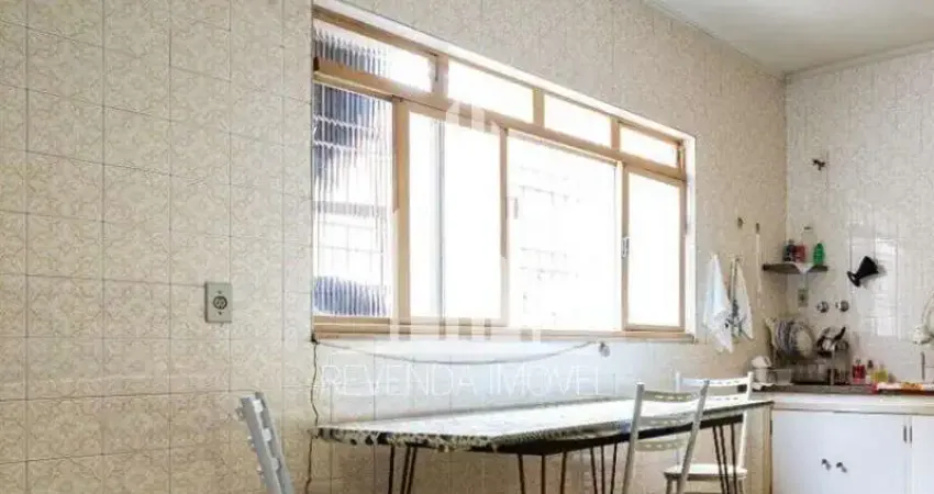 Casa para Locação no Planalto Paulista, São Paulo-SP: 3 Quartos, 1 Sala, 2 Banheiros, 2 Vagas de Garagem, 140m² de Área