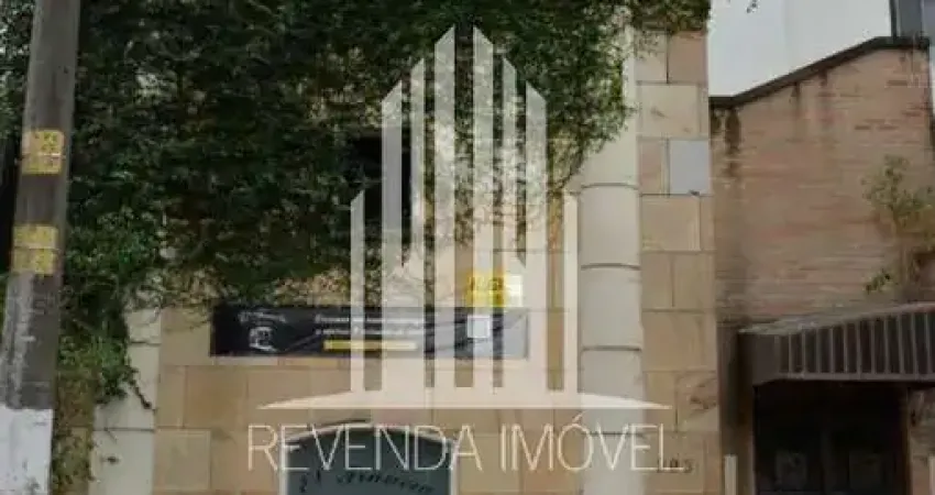 Casa Comercial para Locação em São Paulo-SP, Bairro Santa Cecília: 5 salões, 6 banheiros, 603m² de Área.