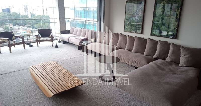 Apartamento para locação na Vila Madalena, São Paulo-SP: 1 quarto, 1 suíte, 2 salas, 2 banheiros, 2 vagas de garagem, 132m².