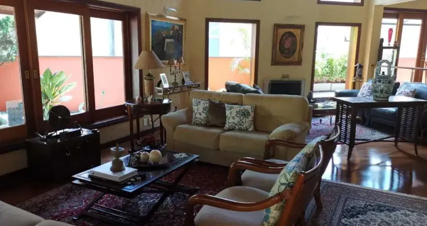 Linda Casa à Venda na Morada dos Pássaros