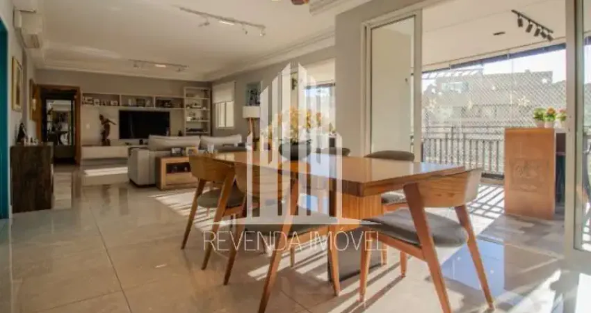 Apartamento de Luxo: 3 quartos, 3 suítes, 4 banheiros e 4 vagas de garagem em Tamboré, Santana de Parnaíba-SP