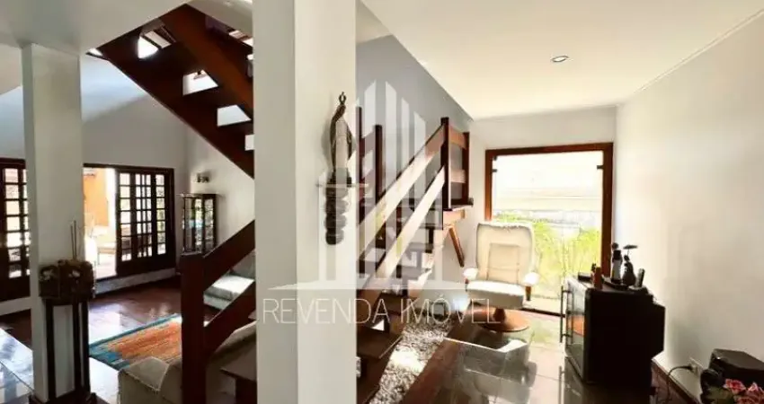 Oportunidade única: Casa à venda em Alphaville, Santana de Parnaíba-SP, com 5 quartos, 4 suítes e 310 m² de área. Venha conferir!