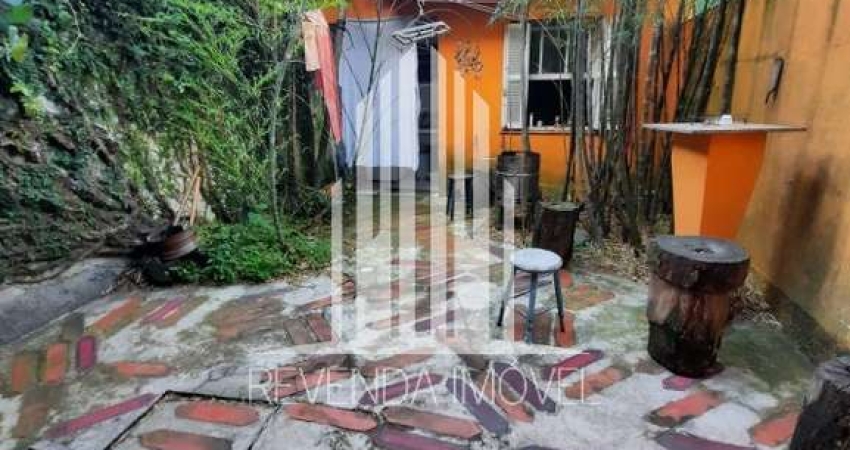 Casa à venda em São Paulo-SP, Vila Cruzeiro: 3 quartos, 2 banheiros, 1 vaga. Espaço e conforto em bairro charmoso!
