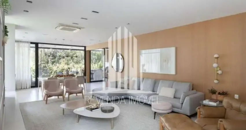 Imóvel de Luxo à Venda em Barueri-SP: 4 Quartos, 4 Suítes, 3 Salas, 6 Banheiros, 2 Vagas de Garagem e 415m² de Área