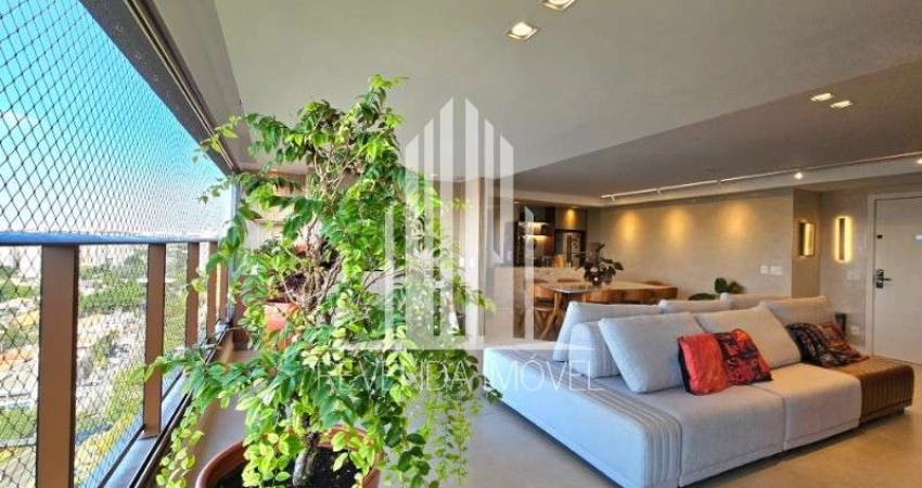 Apartamento à Venda no Brooklin Novo - 3 Quartos, 3 Suítes, 3 Salas e 146 m² de ÁreaImóvel com ótima localização e infraestrutura completa no coração de São Paulo. Venha conferir!