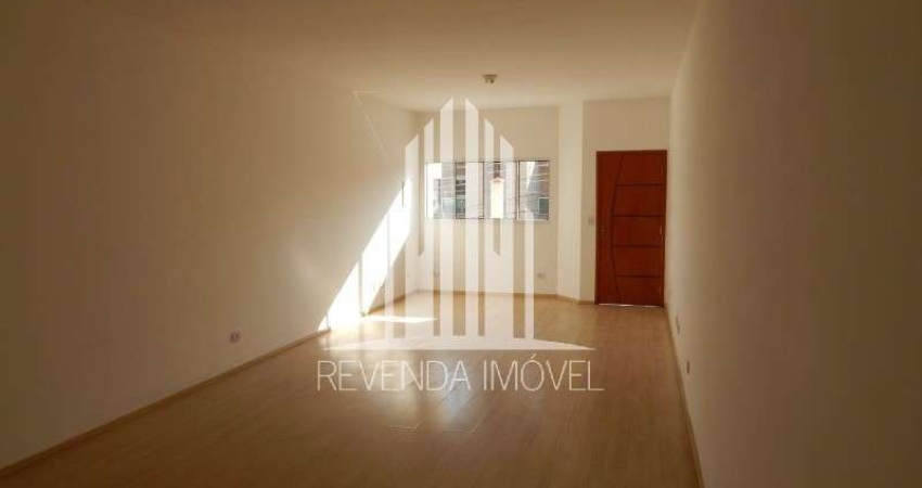 Imperdível casa à venda em São Paulo-SP, Vila Granada! 3 quartos, 3 suítes, 4 banheiros, 6 vagas, 300m². Venha conferir!