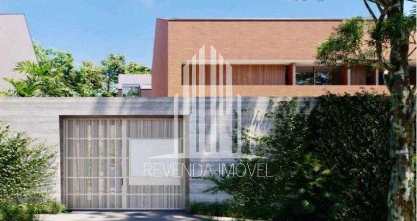 Imperdível oportunidade: Casa de luxo em condomínio no Jardim Petrópolis, São Paulo - SP, com 3 quartos, 3 suítes e 705m² de área!