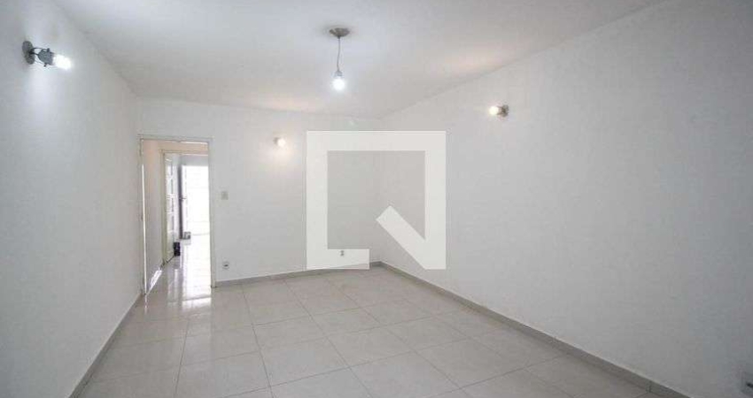Casa à Venda - Água Fria, 3 Quartos,  300 m2