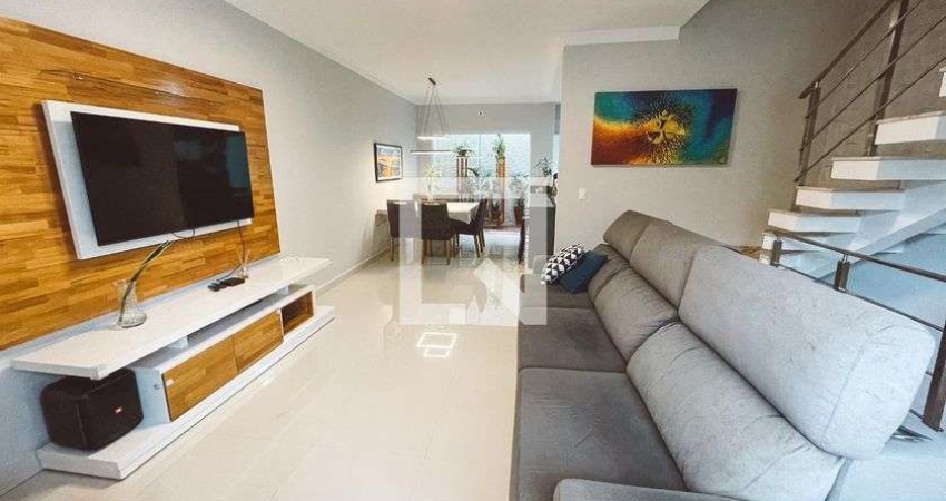 Casa à Venda - Água Fria, 3 Quartos,  200 m2