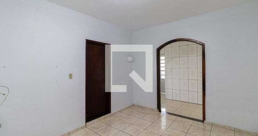 Casa à Venda - Vila Jacuí, 3 Quartos,  250 m2