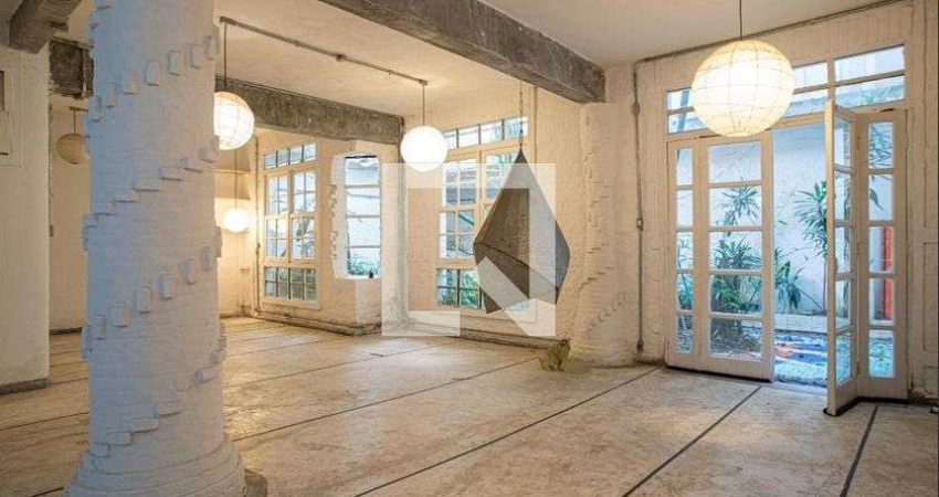 Apartamento à Venda - Consolação, 1 Quarto,  140 m2