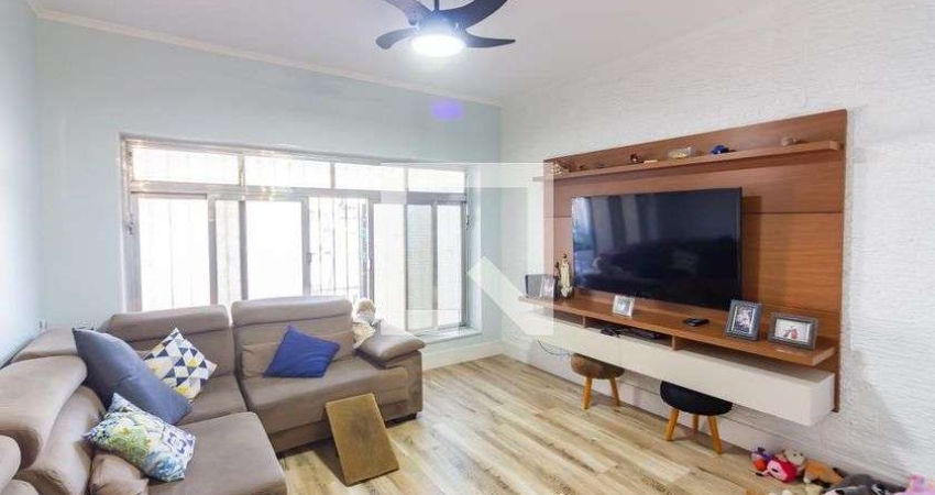 Casa à Venda - Quitaúna, 3 Quartos,  235 m2