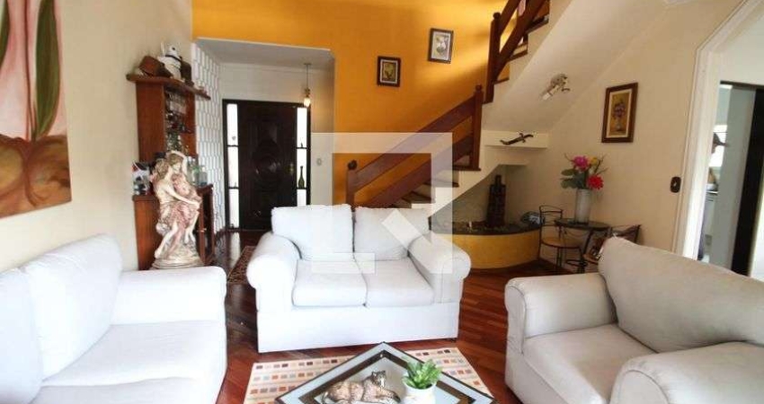 Casa à Venda - Bussocaba, 4 Quartos,  226 m2
