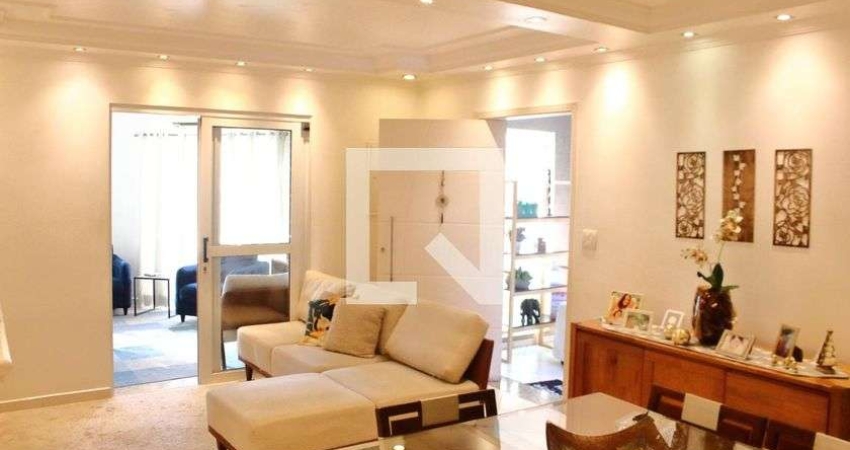 Casa à Venda - Água Fria, 3 Quartos,  242 m2