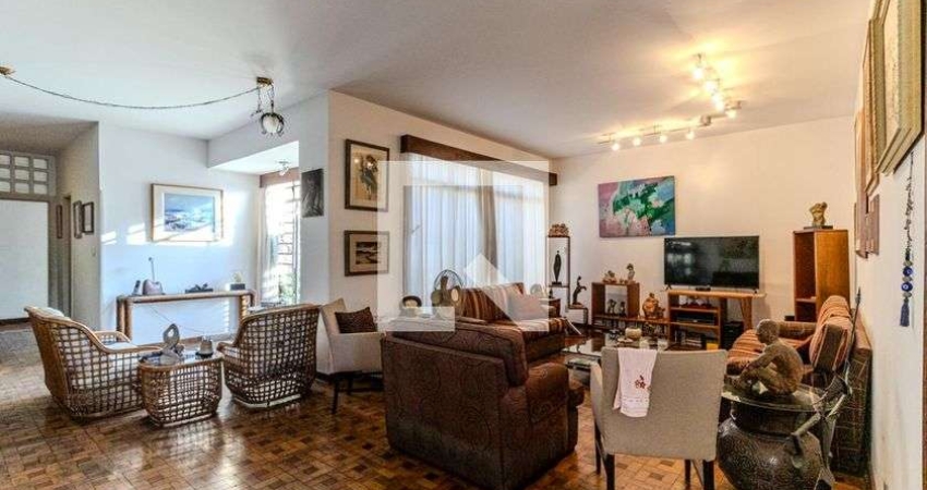 Casa à Venda - Pacaembu, 4 Quartos,  400 m2