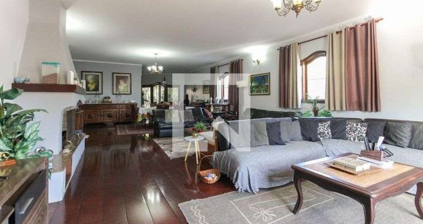 Casa à Venda - Vila Jacuí, 4 Quartos,  858 m2