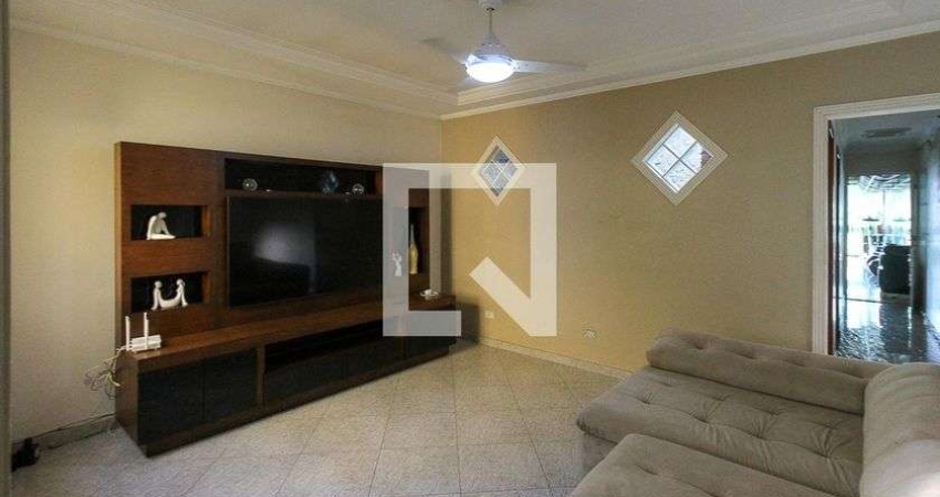 Casa à Venda - Jardim Paraguacu, 3 Quartos,  400 m2